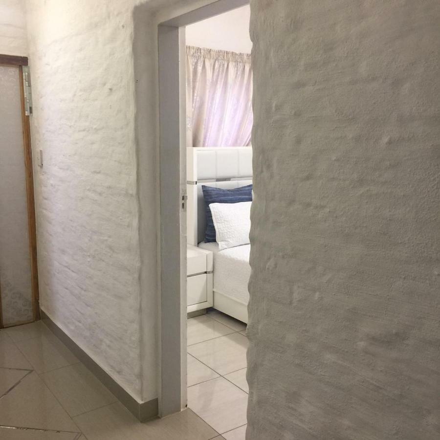 Patzerella'S Cozy Nest Hotel Krugersdorp Buitenkant foto