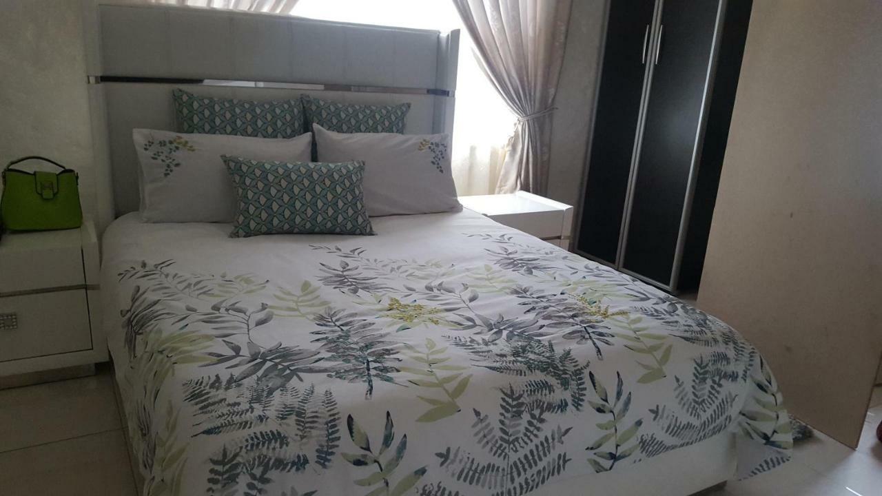 Patzerella'S Cozy Nest Hotel Krugersdorp Buitenkant foto